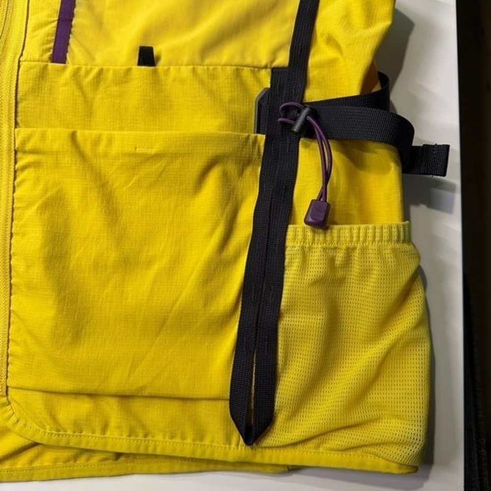 The North Face Class V Utility Vest Silt Yellow Gorpcore Hiking Size Medium - Picture 6 of 16